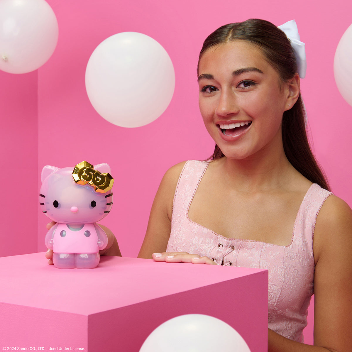 Hello Kitty and Friends 50th Anniversary Nesting Figures - Image 6