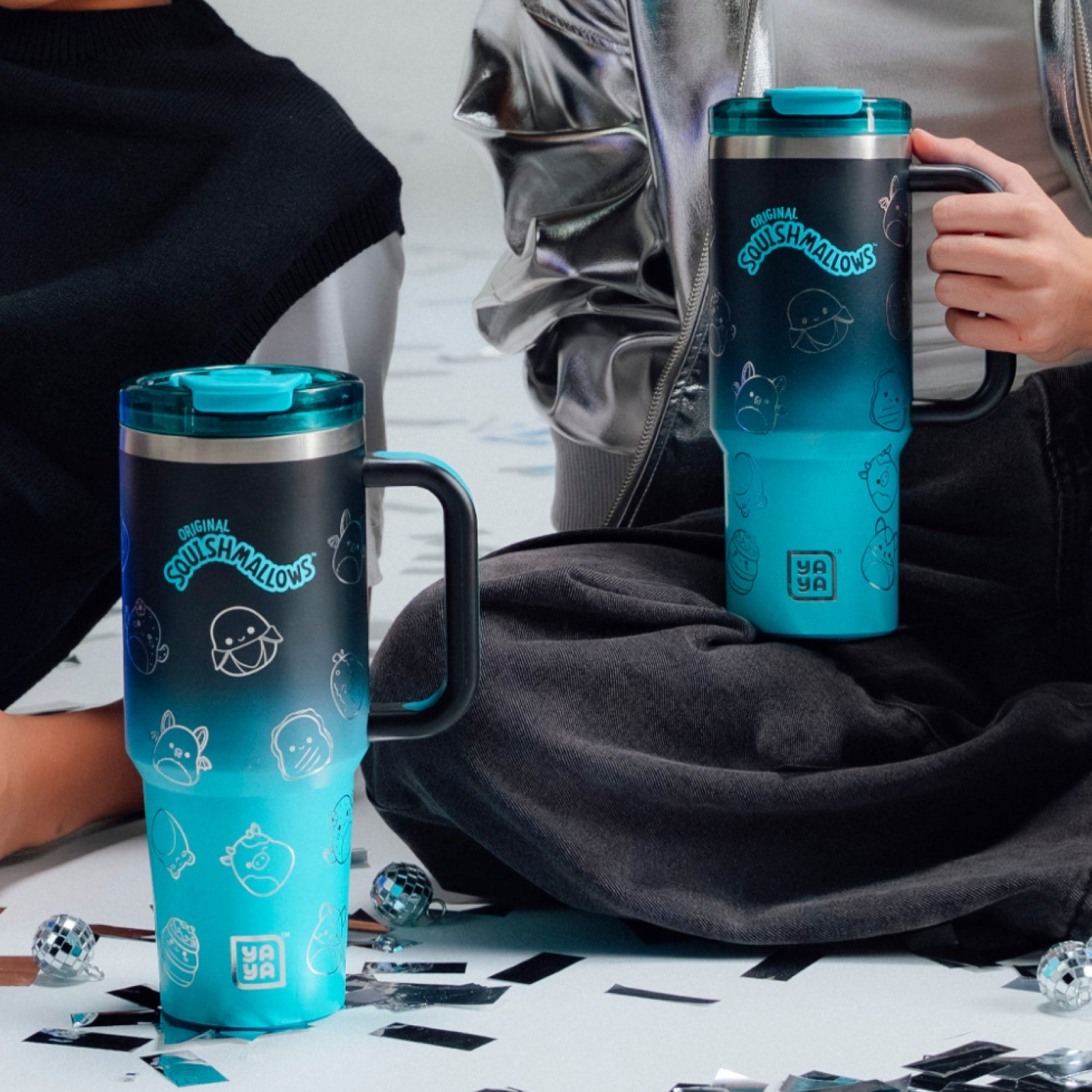 Squishmallows Bling Tumbler with Straw - Image 10